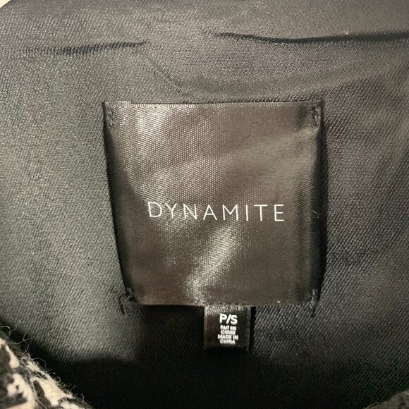 Crop short jacket coat bouclé Puff Sleeve black & white SZ small DYNAMITE - Picture 2 of 13